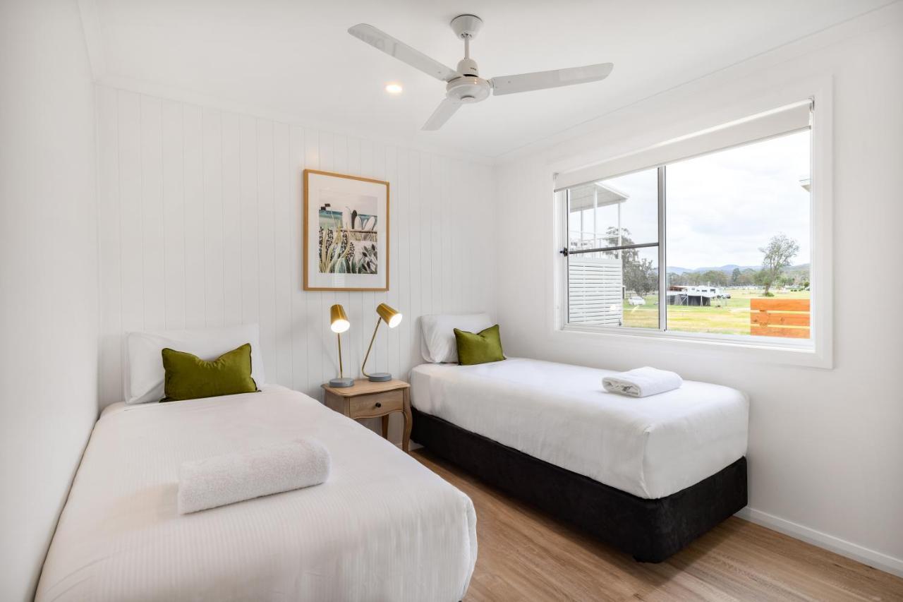 Seahorse Inn Hotel & Villas อีเดน ภายนอก รูปภาพ